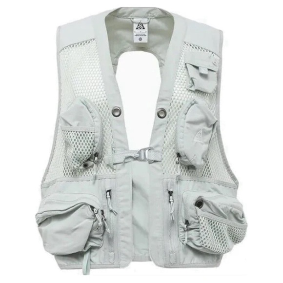Nike ACG Buttles Vest 'Light Silver' - Picture 2 of 14